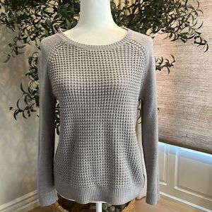 Forever 21 gray sweater size small